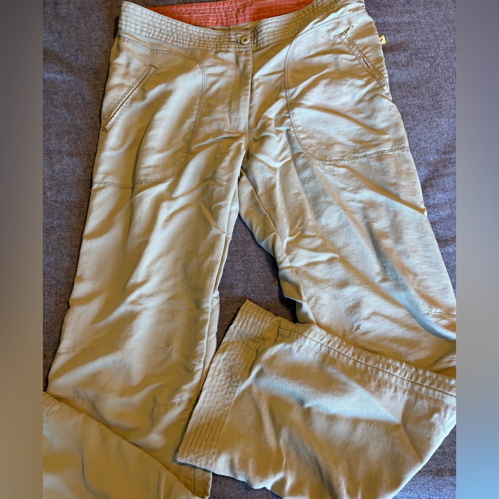 Aventura Woman’s Lightweight Nylon Hiking Pants Roll Up Cuff Size 10 Stone SPF